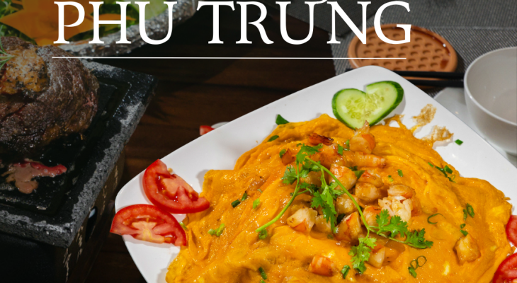 Cơm chiên tôm mắm ruốc phủ trứng