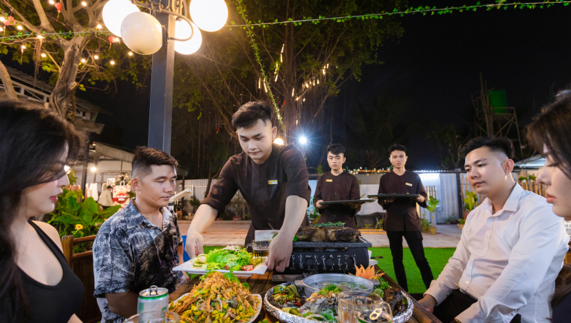 ƯU ĐÃI ĐẶC BIỆT – COMBO NHÓM 10 KHÁCH TẠI NHÀ HÀNG HƯƠNG QUÊ